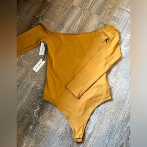Aritzia babaton bodysuit medium